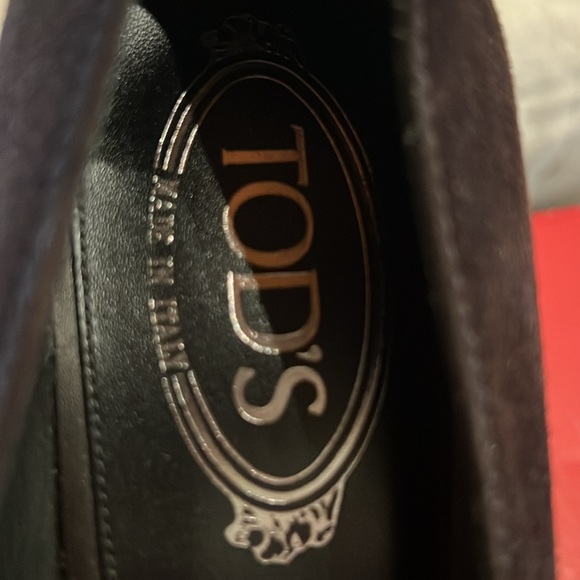 Tod’s Womens Block Heel Dark Brown Suede Pump Sz 38.5 never worn - Picture 2 of 7